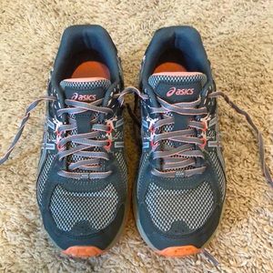 ASICS running shoe Size 7